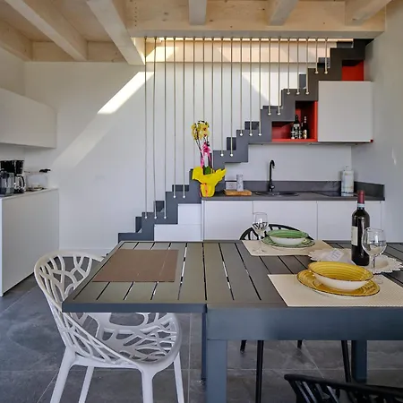 Sunny Apartment