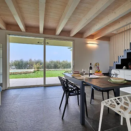 Sunny Apartment Bardolino