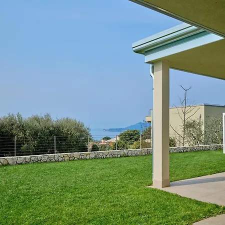 Sunny Bardolino