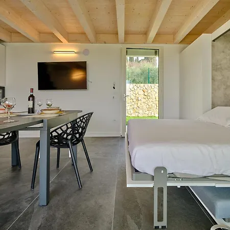 Sunny Апартаменты *