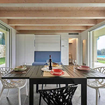 Sunny Апартаменты *