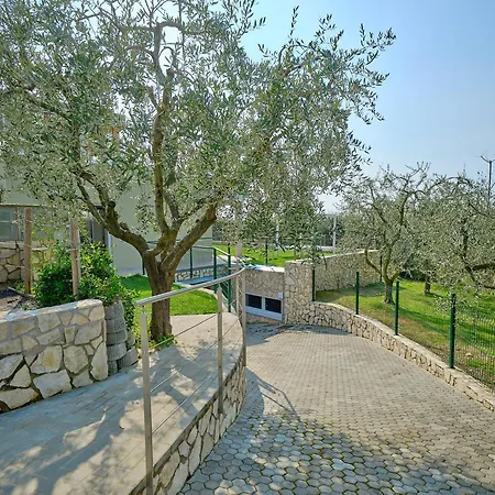 Sunny Апартаменты *